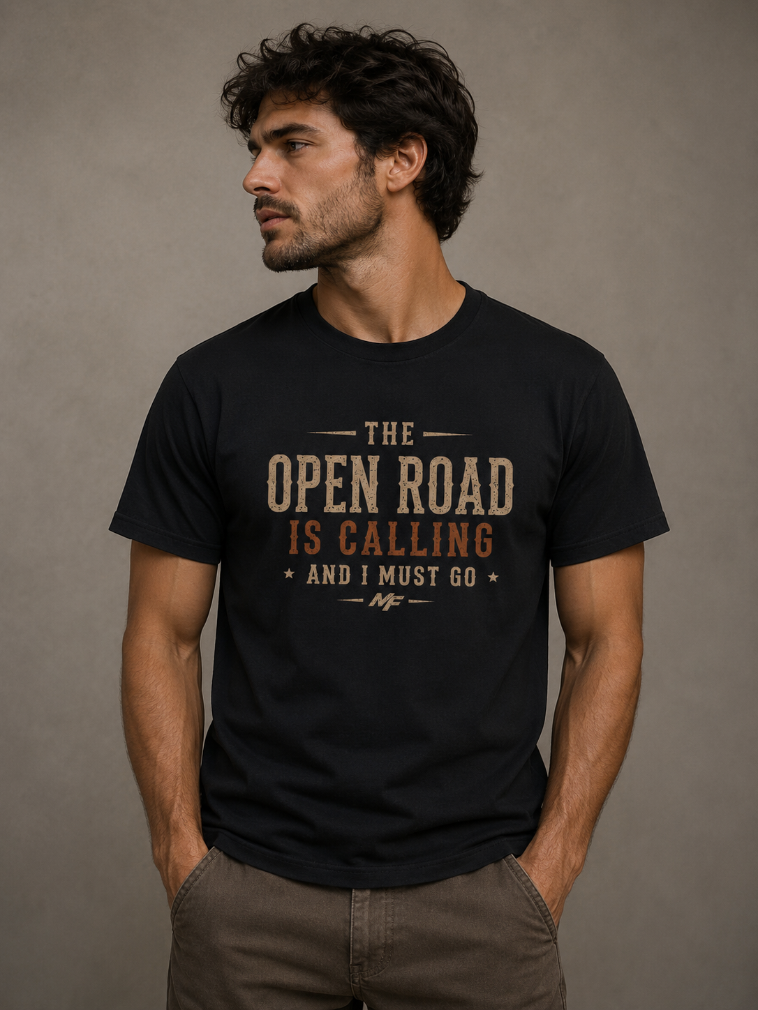 T-shirt « The Open Road Is Calling » | Haut pour voyage et road trip, t-shirt d'aventure et de camping