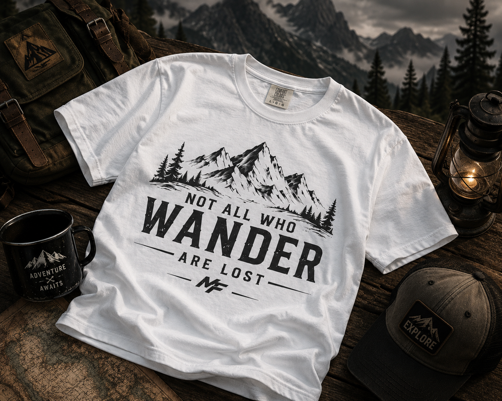 T-shirt « Not All Who Wander Are Lost » | T-shirt graphique aventure en montagne
